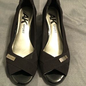 Black size 10 wedge AK Sport